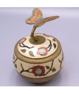 Vintage Brass Candle Box with Lid Enamel Flowers &amp; Butterfly Penco India - $1,004.52 MXN