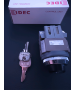 ASTN42K11 IDEC 2 Position Selector Switch Key 1NO-1NC Spring Return From... - $524.16 MXN