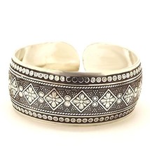 Tibetan Love Cuff Bangle - £22.37 GBP