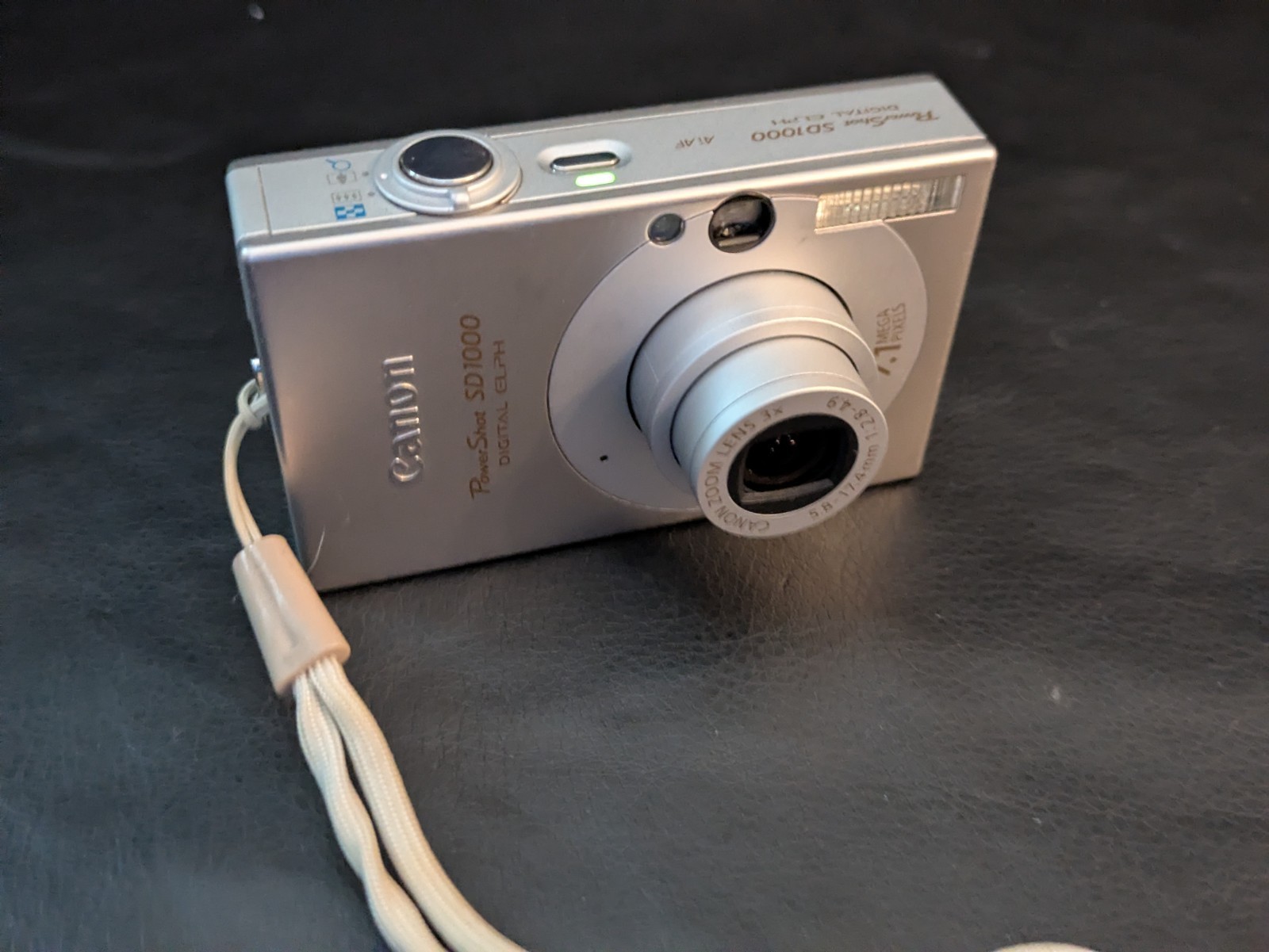 Canon PowerShot SD1000 Elph Fotocamera Digitale 7.1MP 3x Opt Zoom Video 2 GB SD Item image 5