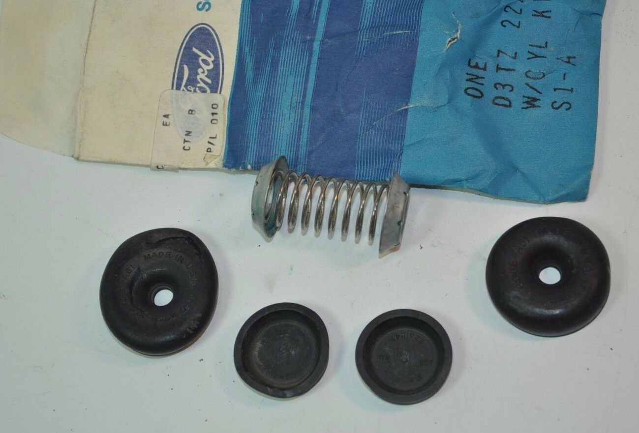 Ford NOS OEM Truck Brake Caliper Repair Kit Part# D3TZ-2221-C - $10.39