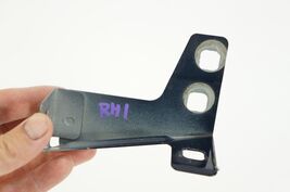 2003-2010 porsche cayenne 955 front passenger right side fender mount br... - $492.90 MXN