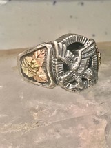Black Hills Gold ring eagle leaves onyx band Size 10.2 sterling silver w... - $2,750.32 MXN