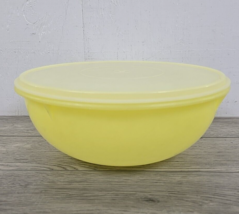 Vintage Tupperware Fix N Mix 274 Yellow Bowl With Clear Lid 224 - Made USA - $21.28