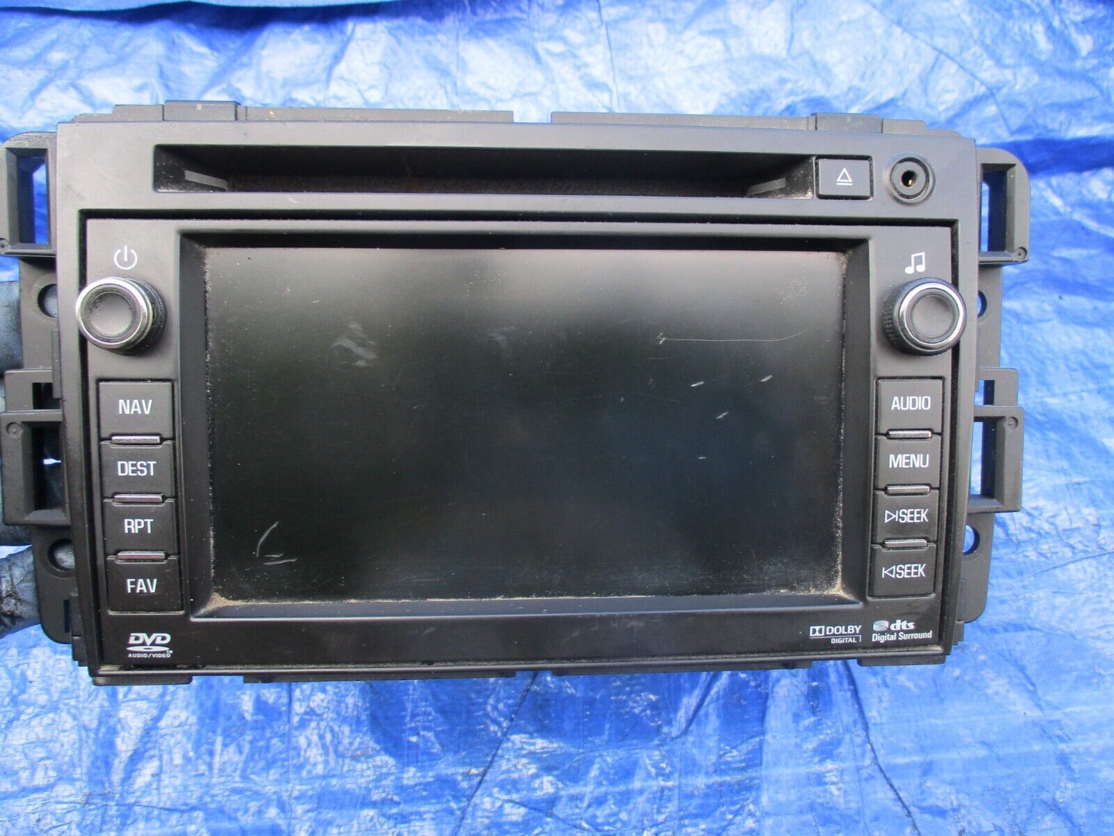 2008 GMC Yukon cd player navigation radio assembly unit OEM 20883054 Denso - $229.99