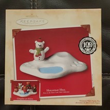 2002 Keepsake Ornament &quot;Hollyday Hill&quot; First in the Snow Cub Club Collection - £9.22 GBP