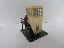 Lionel Railroad Control Tower Built up cream &amp; silver No Roof Incomplete... - $12.30
