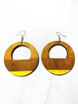 Medium Brown Blonde Round Laser Stripes Yellow Accent Paint Wood Hoop Earrings - £5.56 GBP