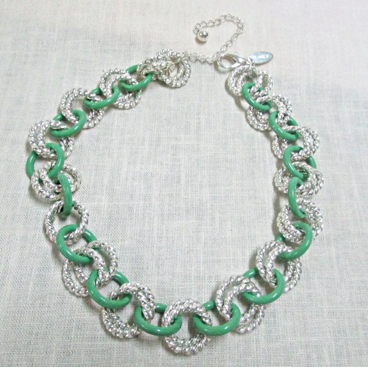 GEORGE Chunky Green &amp; Silvertone Ring Choker Necklace 16 Inches Long - $7.95
