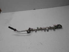 2006 ford escape Fuel Injector Rail - $31.98