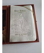 VTG HOLY BIBLE Light Of The World &#39;66 King James Version Union Labor Mem... - $26.17