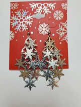 Kohl&#39;s Women&#39;s Christmas French Wire Drop Earrings Silver Snowflake Chandelier - £8.20 GBP