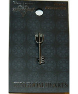 Walt Disney Kingdom Hearts Sora&#39;s Keyblade Metal Pewter Lapel Pin NEW UN... - €6,02 EUR