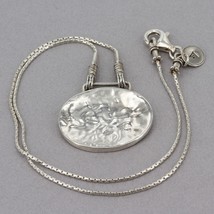 Retired Silpada Sterling SEATTLE SKIES Hammered Oval Disc Pendant Necklace N1356 - £27.64 GBP