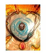 Halloween Necklace W/Extra FREE PENDANT - $257.26 MXN