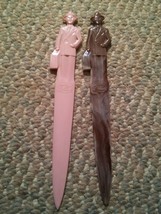 044 Vintage Set of 2 Fuller Brush Letter Openers Pink &amp; Plum Plastic Man USA - £12.57 GBP