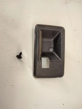1982 Chevette 4DR Interior Door Handle Bezel Trim Front Passenger OEM - $484.09 MXN