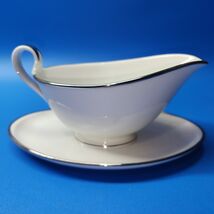 E&amp;R FURSTENBERG Gravy Boat &amp; Fixed Underplate SILVERDALE 9” x 5½”  - Vin... - €17,34 EUR