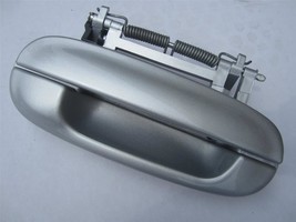 OEM Cadillac CTS DTS Passenger Side Rear Right Back Door Handle Exterior Outside - $19.99