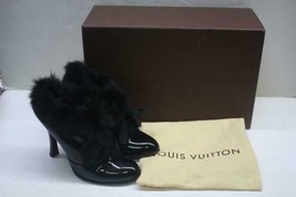Louis Vuitton Black Patent Leather Fur Trim Booties Shoes Size 38.5 / 8.5 US - £350.46 GBP