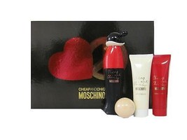 Moschino Cheap and Chic 4 Piece Gift Set for Women - £31.81 GBP