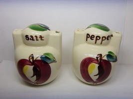Puritan Pottery Apple Pattern Salt &amp; Pepper Shakers Vintage - £15.60 GBP