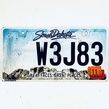 2018 United States South Dakota Great Faces Passenger License Plate W3J83 - $196.33 MXN