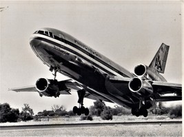 American Airlines 6 Black &amp; White DC 10 Photographs - $9.00