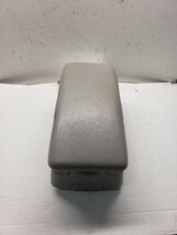 Console Front Floor Hatchback Fits 06-10 PT CRUISER 1410239 - $631.52 MXN