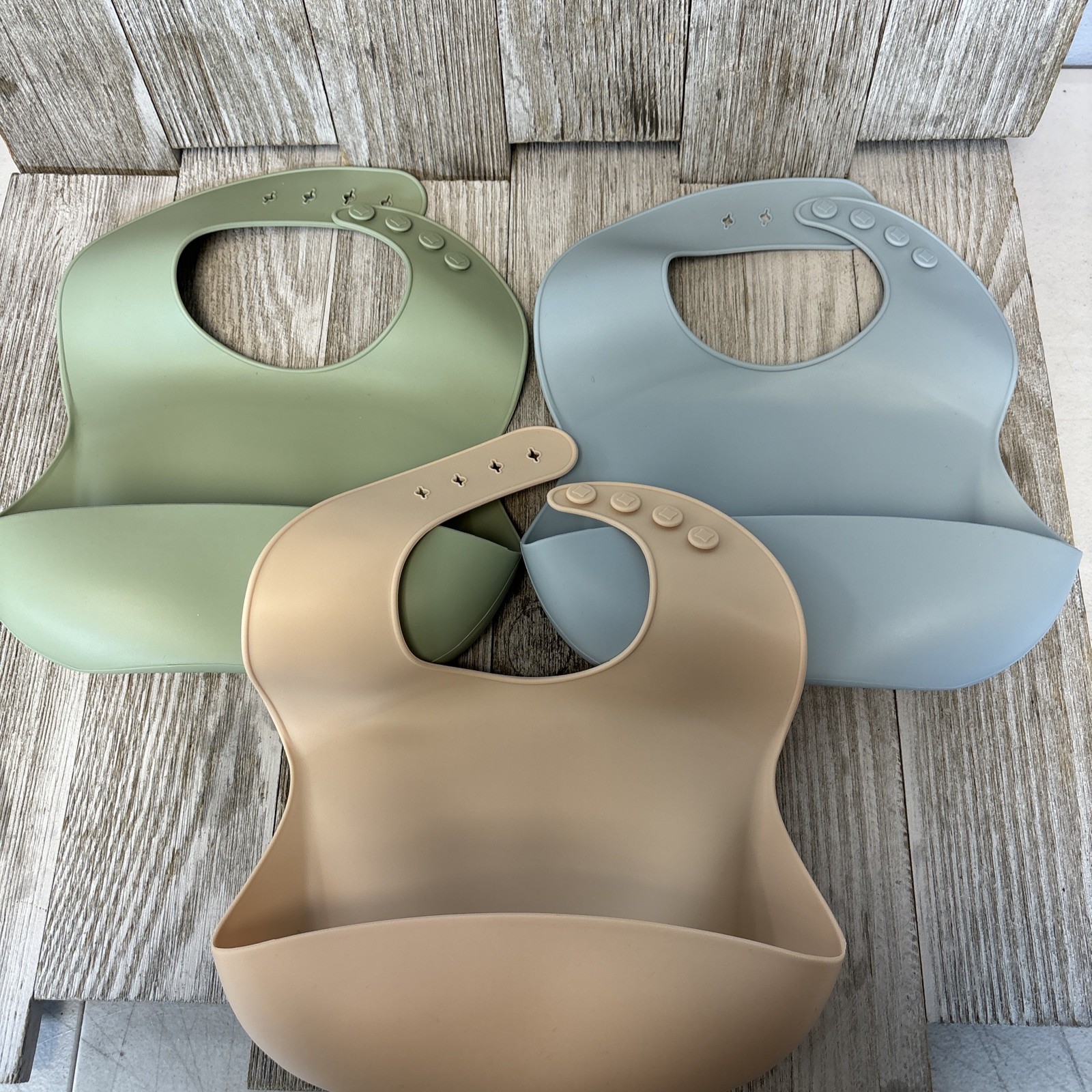 PandaEar Set of 3 Silicone Baby Bibs Waterproof, Soft, Brown/Blue/Green ... - $12.73