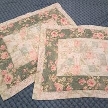 Vintage ARMOIRE Quilt Cottage Floral Patchwork standard sham set 2 pillo... - $27.00