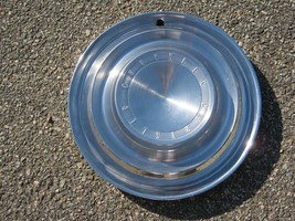 One factory 1960 Chrysler Saratoga Newport 14 inch hubcap wheel cover - $27.70