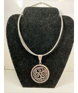Silpada Sterling Silver Large Celtic Knot Pendant &amp; 15” Multi Strand Cho... - $1,179.52 MXN