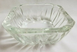 Ashtray Dish Art Crystal Clear Pressed Glass Vintage Square Design 5&quot; - $543.42 MXN