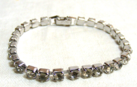 Vintage Coro Rhodium Silver Toned Bracelet Clear Rhinestones 15-v - $734.95 MXN