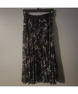 H&amp;M Pleated Skirt Black &amp; White Size 2 - £10.07 GBP