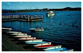 The Mimosa Returning from a cruise on Lake Burley Griffin Boat Postcard - £5.81 GBP