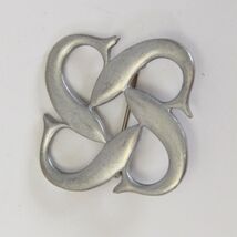 Four Fish Circle Brooch Pin Pewter Silver Dolphin Nautical - $7.83