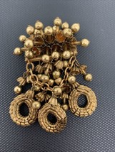 Vintage Brass Dangle Ball Wreath Pin Brooch Chain Cluster 2x3” - £45.63 GBP