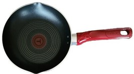 T-FAL ~ RED ~ 8&quot; Dia. ~ Frying Pan w/Pouring Spouts ~Thermo-Spot Technology - £22.16 GBP