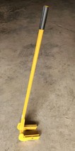 Pallet Buster Demo Tool Yellow Construction Board Removal - $465.81 MXN