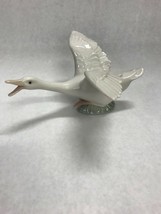 Lladro Figurine, Duck Goode taking flight  Vintage marked swan porcelain - £27.86 GBP