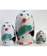 3pcs Hand Painted Russian Nesting Doll of PENGUINS w/ Handcarved Beaks - €35,32 EUR