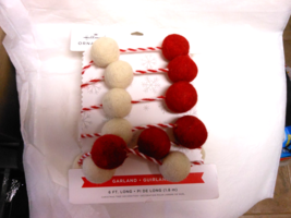 Hallmark &quot;Red &amp; White Felt Ball Pom Pom String Christmas Garland&quot; NEW 6&#39; L - $18.76