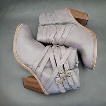 Women's JC 3.5 Heel Strappy Grey Heeled Boots Booties Size 10 EUC Zip Side - $16.92