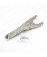 Genuine Toyota Land Cruiser FZJ7# GRJ7# Clutch Release Fork 31204-36110 - $64.04 CAD