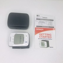 Omron BP652N Portable Wrist Blood Pressure Monitor With Case Tested Working - $24.65