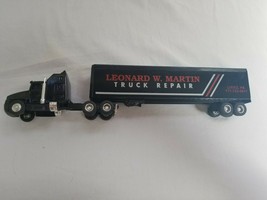 ERTL 1:64 Leonard W. Martin Truck Repair Tractor Trailer - £31.61 GBP