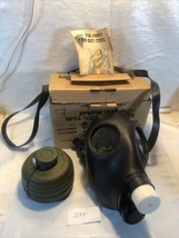 Vintage Zivilschutzfilter 68 German Gas Mask &amp; Filter - $54.45