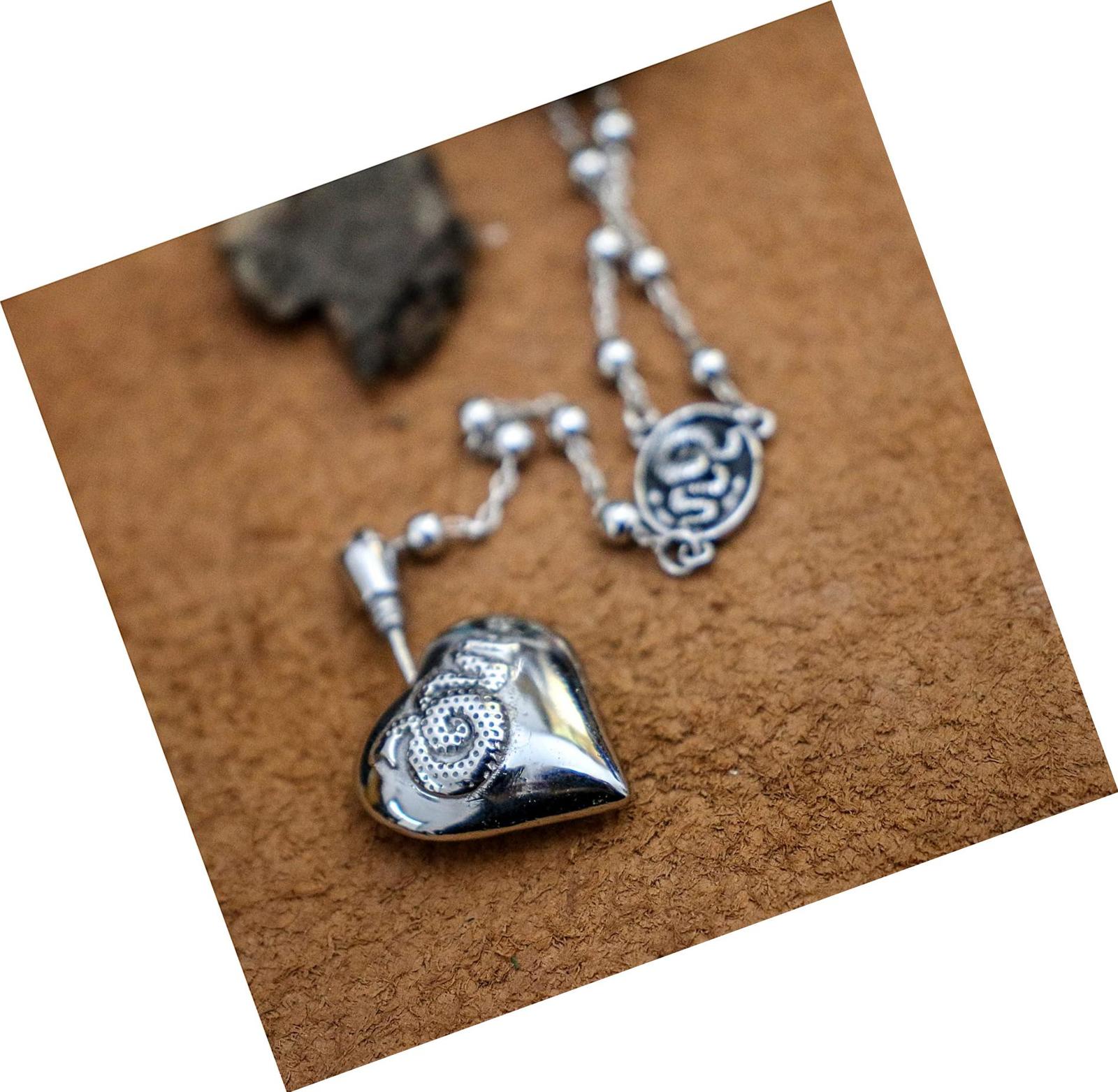OIDEA Lana Del Rey Rozenkrans, halsketting met hart, Y-ketting OIDEA Lana Del Rey Rozenkrans, halsketting met hart, Y-ketting